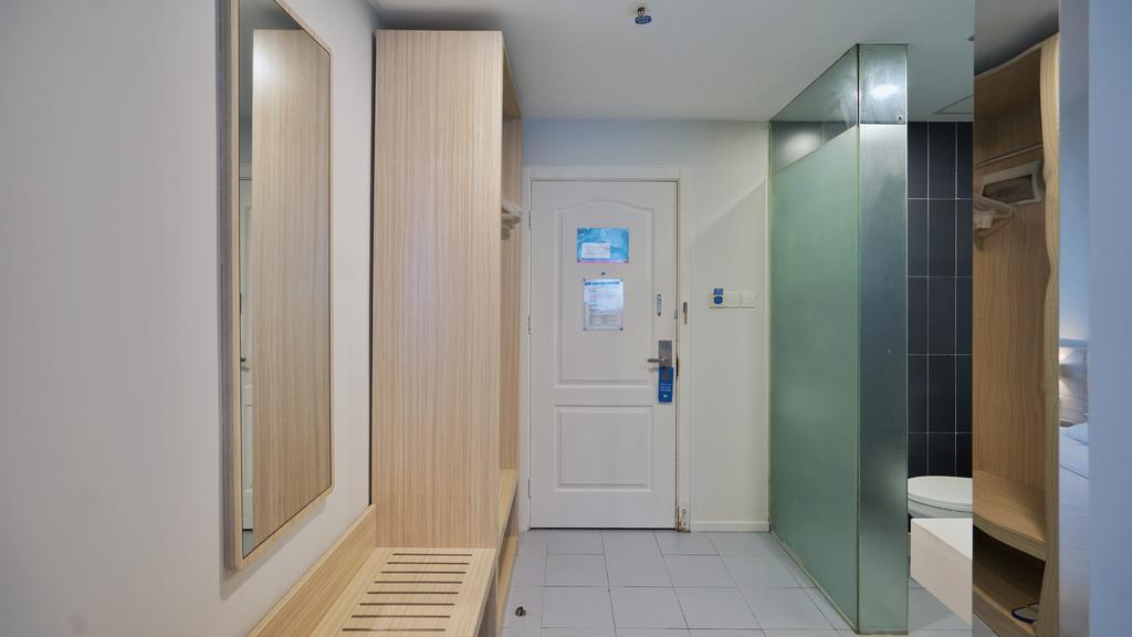 Hanting Hotel Shanghai Xujiahui Екстериор снимка